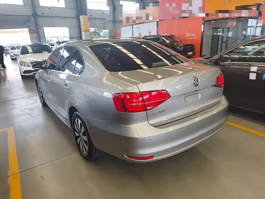 Volkswagen Sagitar — миниатюра 5