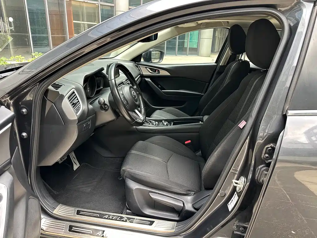 Mazda 3 Axela — миниатюра 7