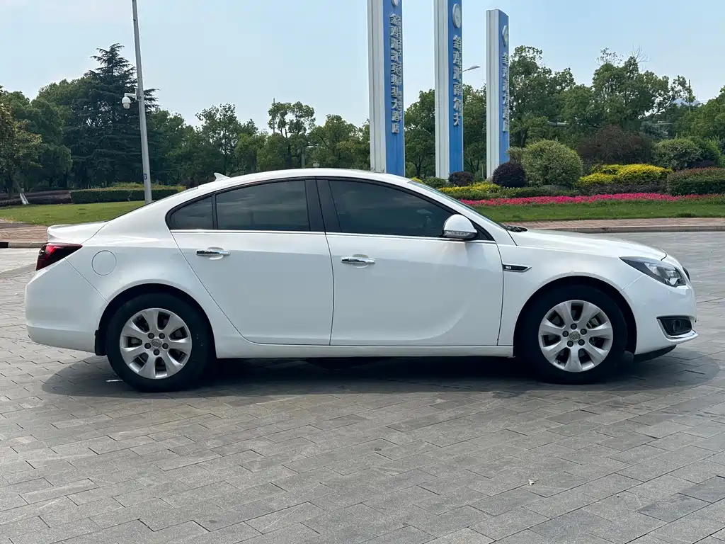 Buick Regal — миниатюра 8