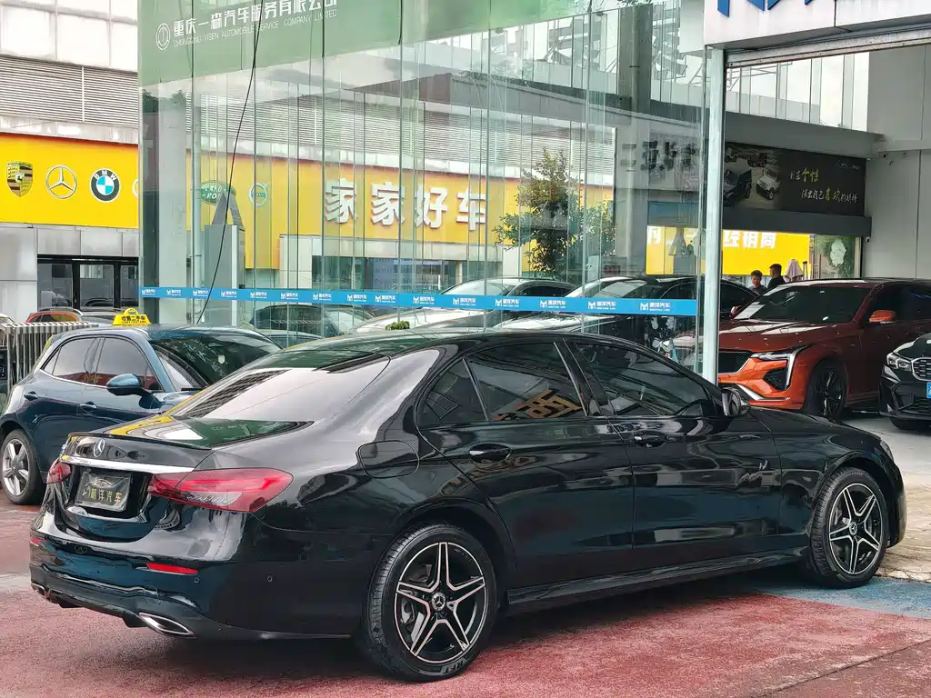 Mercedes-Benz E-Class (Import) — миниатюра 12