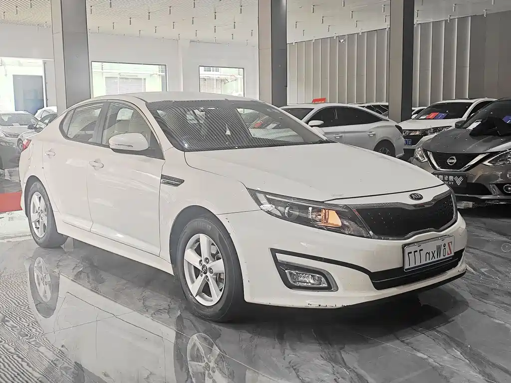 Kia K5 2015 2.0L AT GL
