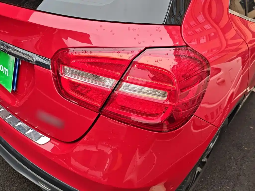 Mercedes-Benz GLA — миниатюра 8