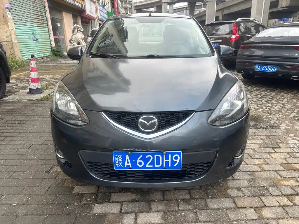 Mazda 2 — миниатюра 2