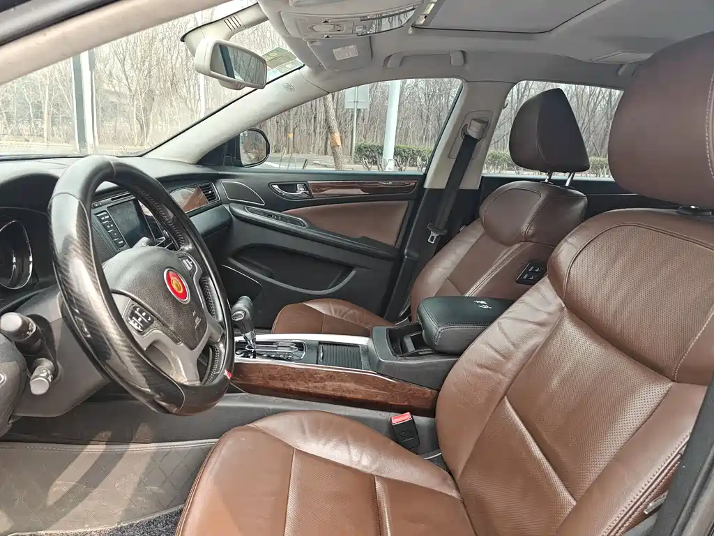 Hongqi H7 2015 1.8T Luxury