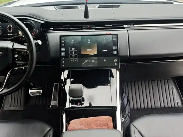Land Rover Range Rover Sport 2024 — фото 4