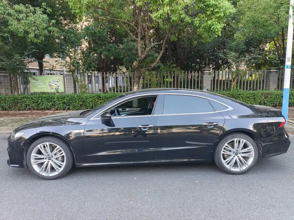 Audi A7L — миниатюра 3