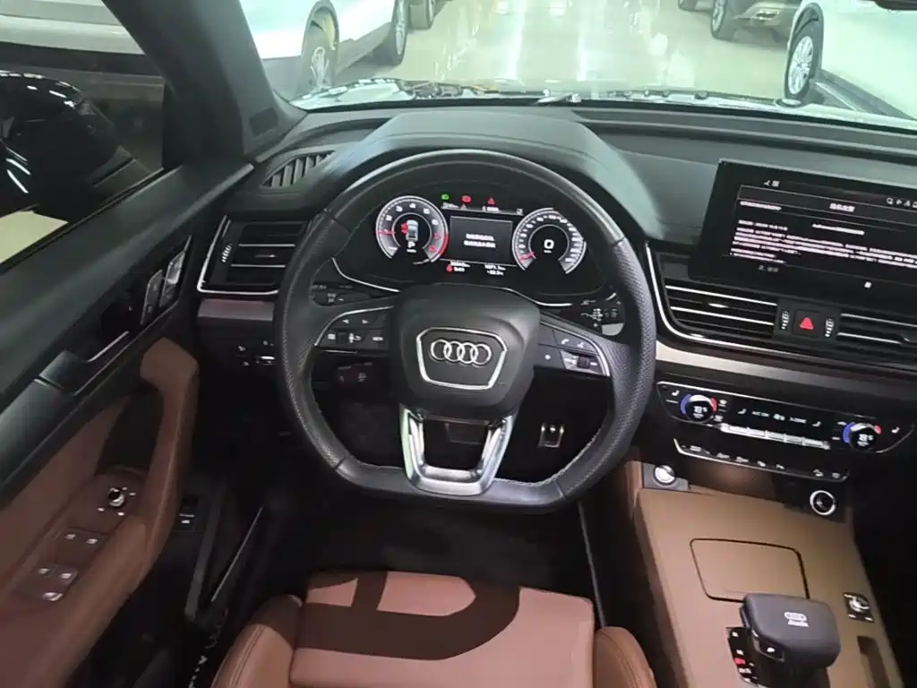 Audi Q5L — миниатюра 11