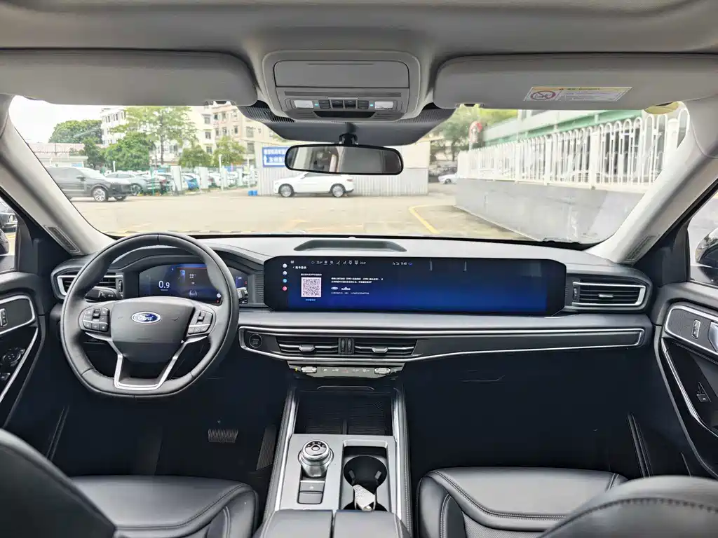 Ford Explorer — миниатюра 9