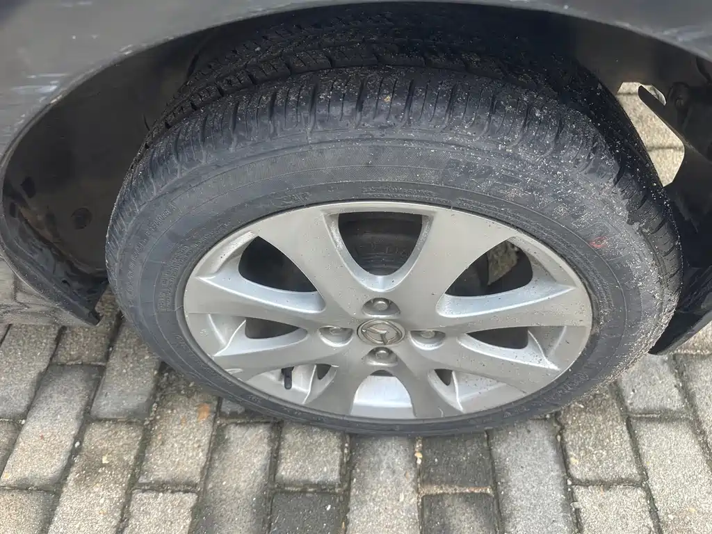 Mazda 2 — миниатюра 9