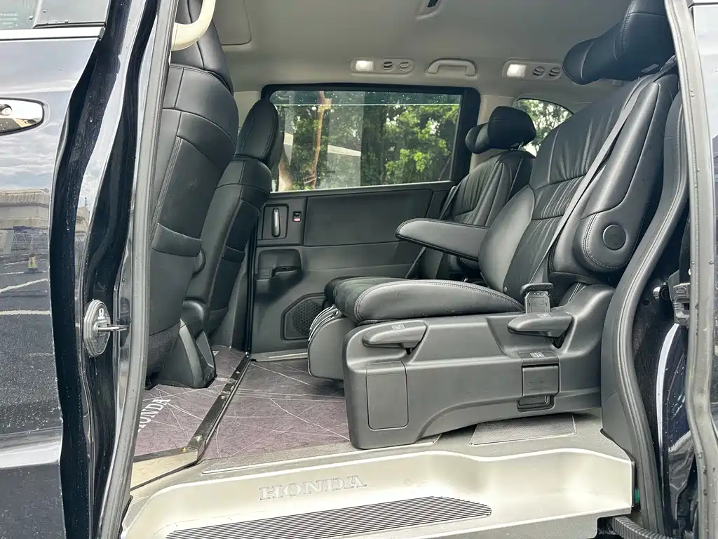 Honda Odyssey — миниатюра 8