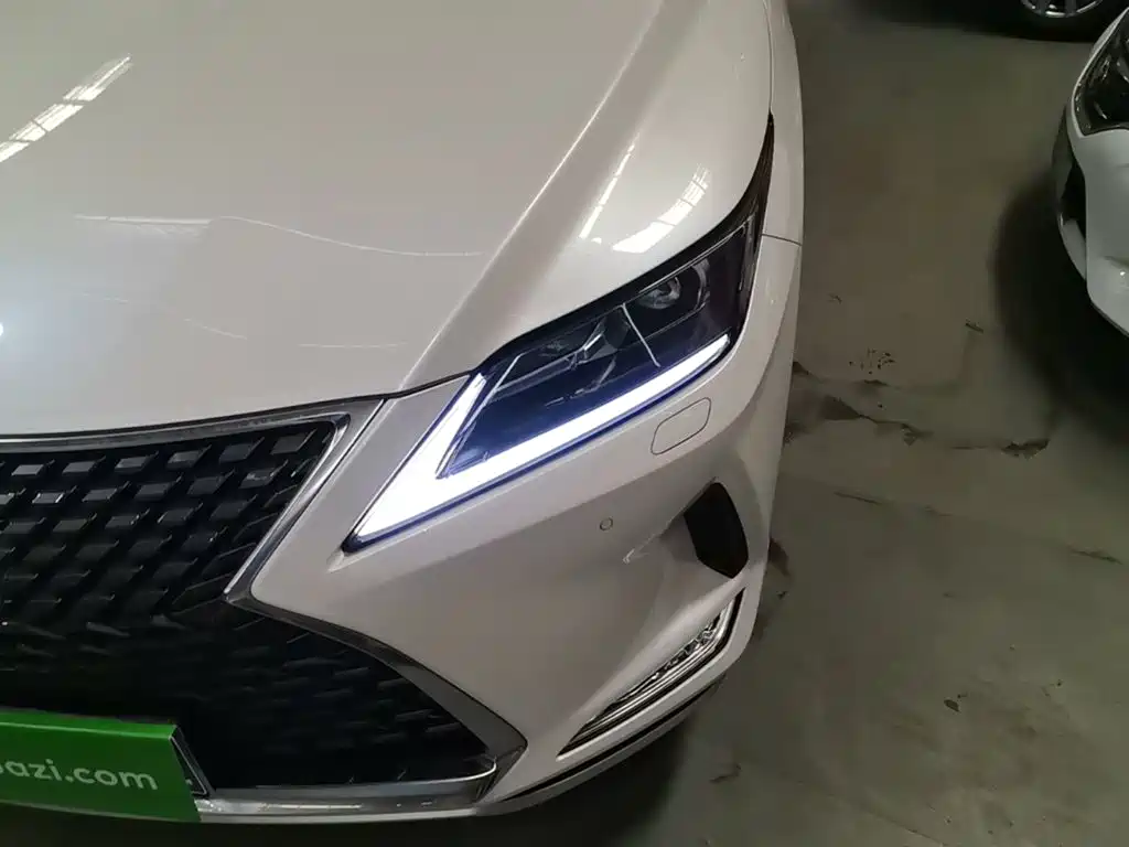 Lexus RX — миниатюра 24