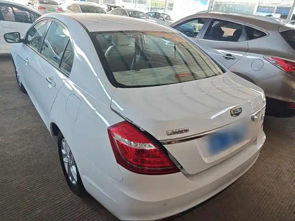 Geely Emgrand — миниатюра 5