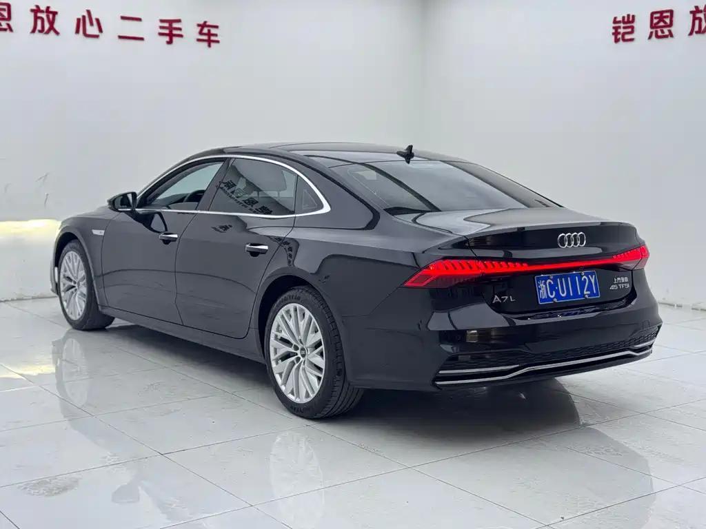 AUDI A7L