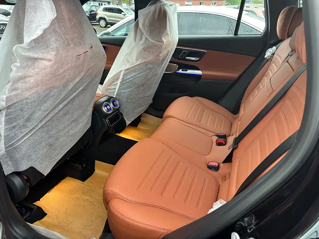 Mercedes-Benz GLC 2026 GLC 300 L 4MATIC 5 мест