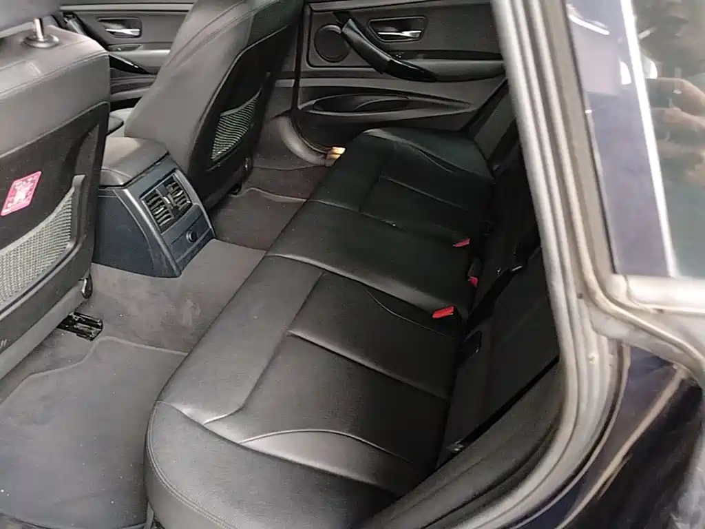 BMW 3 Series GT — миниатюра 17