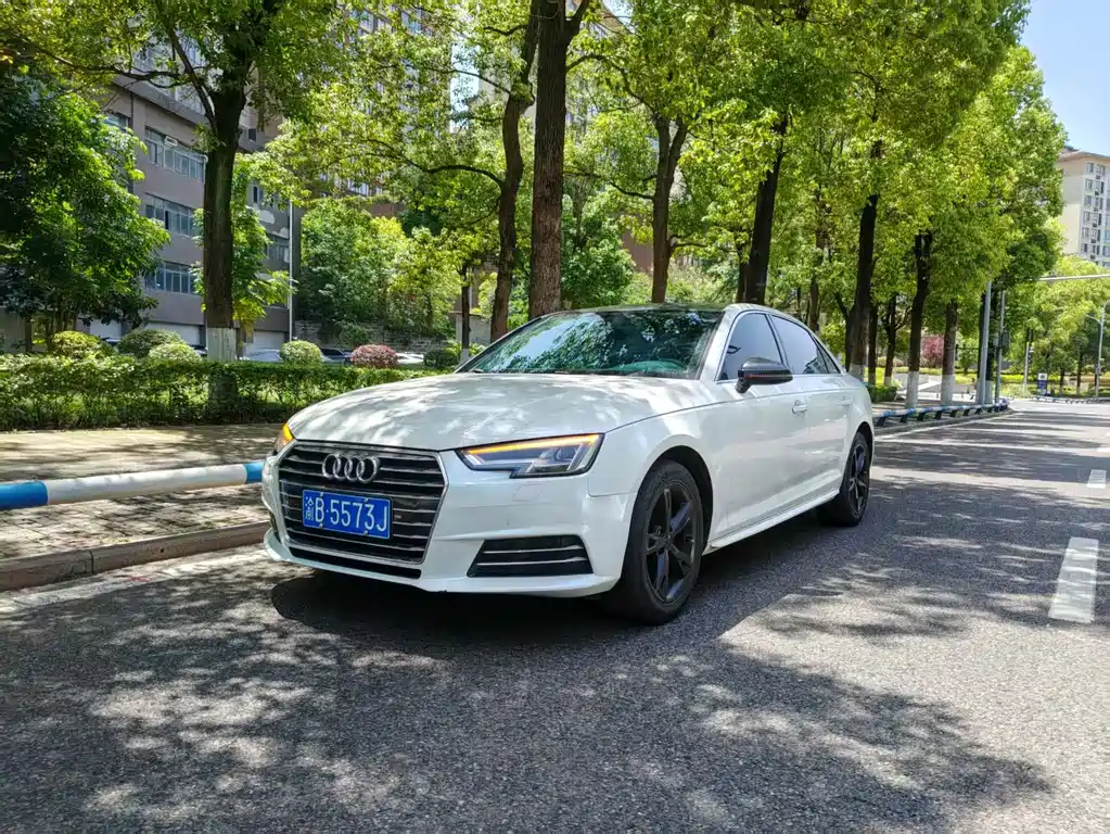 Audi A4L 2017