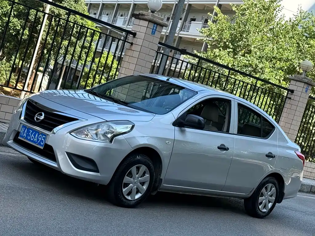 Nissan Sunny