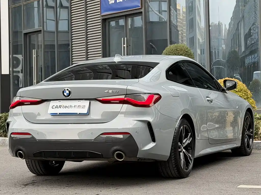 BMW 4 SERIES