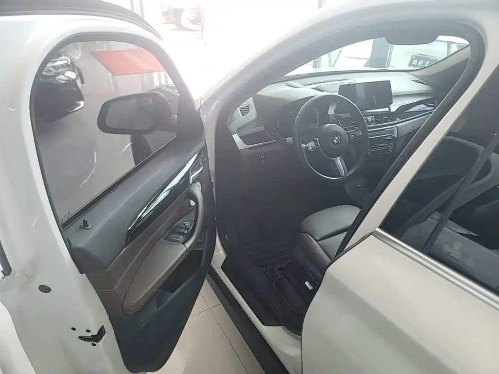BMW X1 — миниатюра 16
