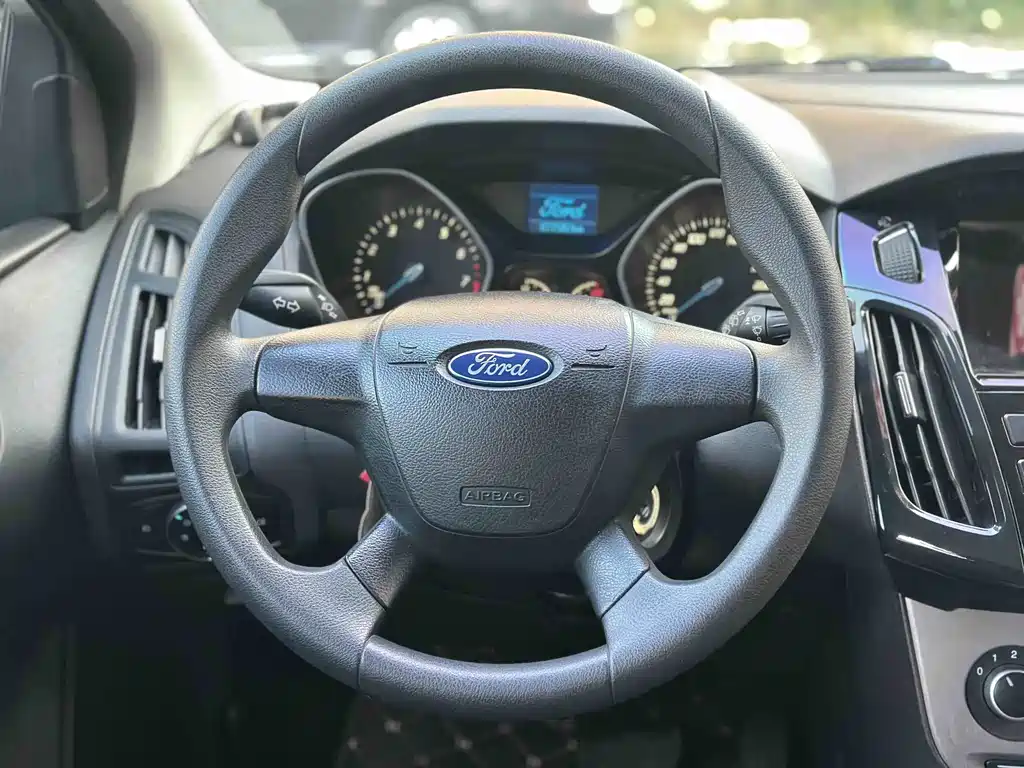 Ford Focus — миниатюра 17