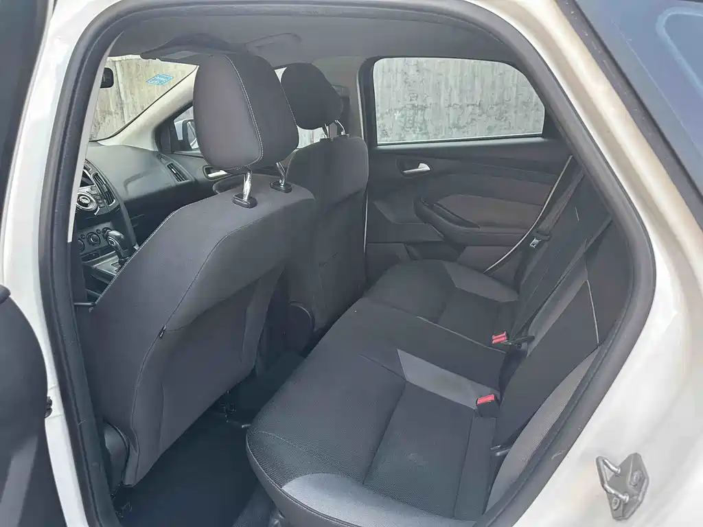 Ford Focus — миниатюра 6
