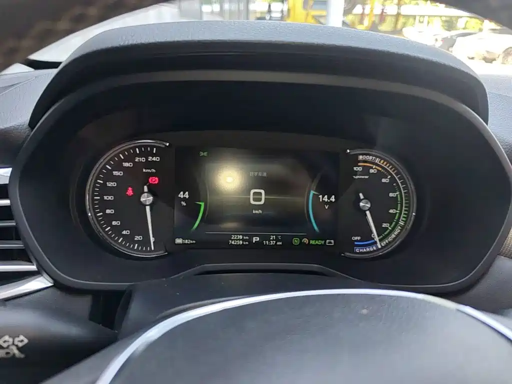 Roewe Ei5 — миниатюра 12