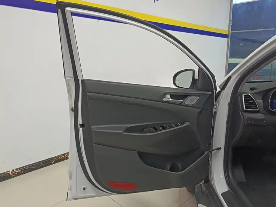 Hyundai Tucson — миниатюра 7