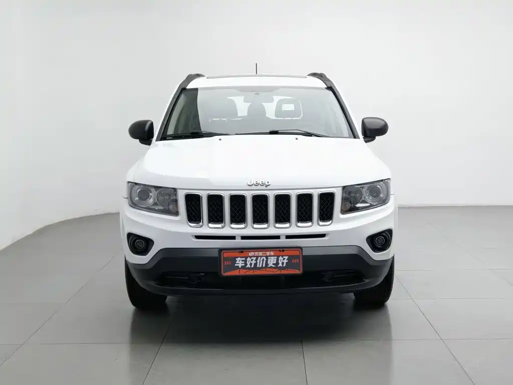 Jeep Compass (Import) — миниатюра 3
