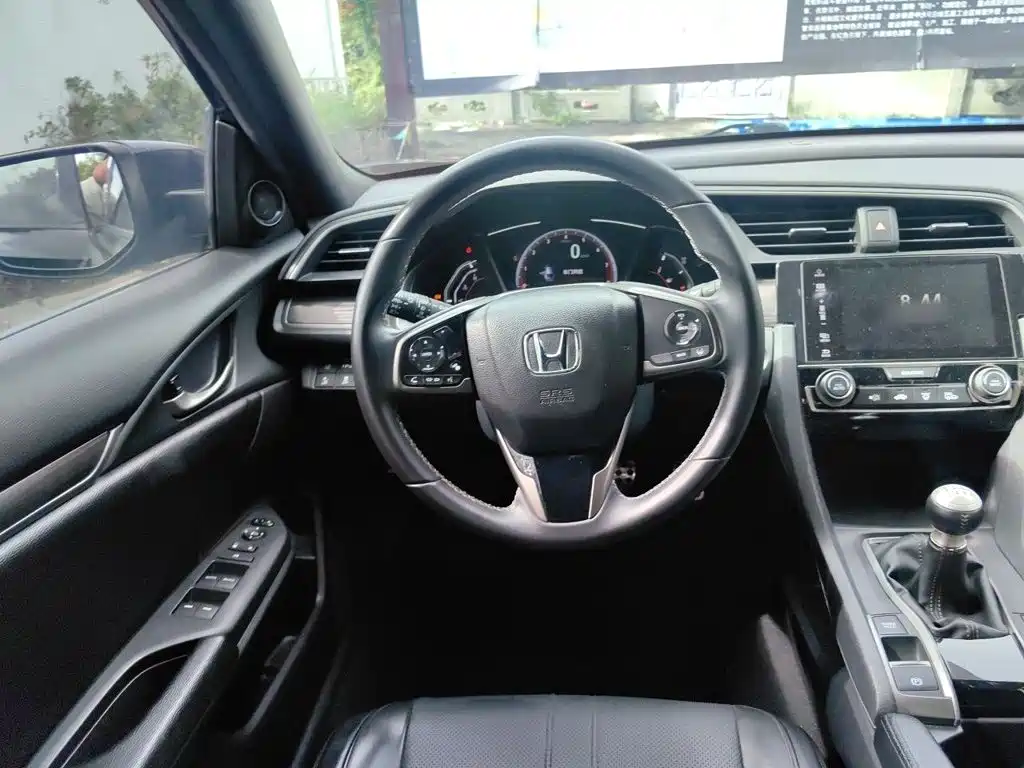 Honda Civic — миниатюра 6