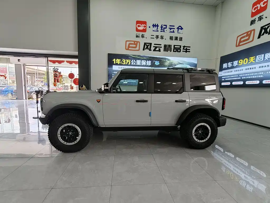 Ford Bronco — миниатюра 5