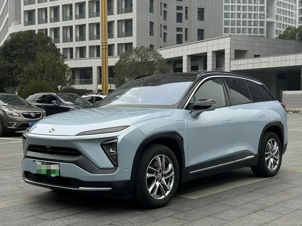 NIO ES6