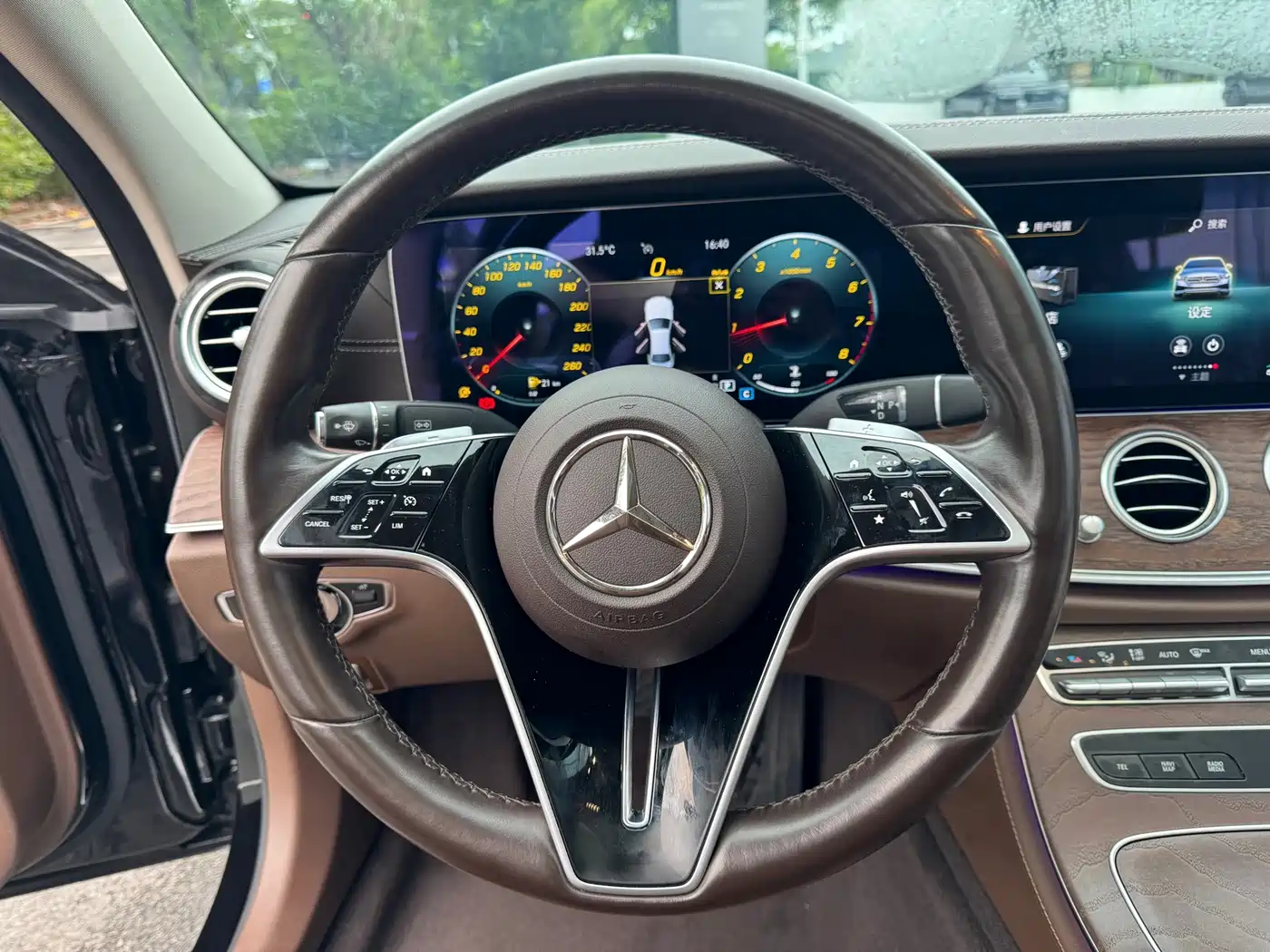 Mercedes-Benz E-Class 2023 Черный из Китая, фото 3