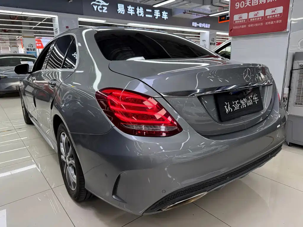 Mercedes-Benz C-Class — миниатюра 6