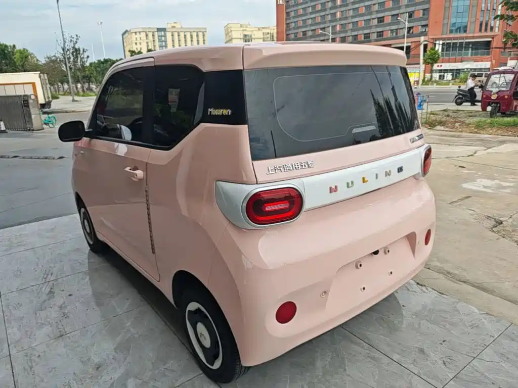 Wuling MINIEV — миниатюра 5