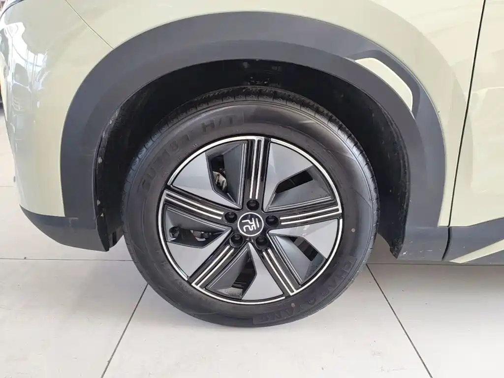 BYD Yuan UP — миниатюра 23