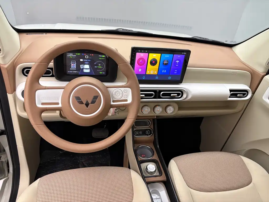 Wuling MINIEV — миниатюра 11