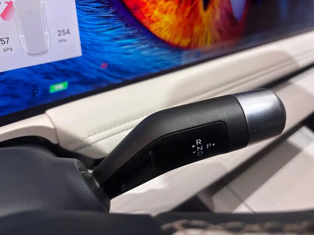 GEELY GALAXY GALAXY E8