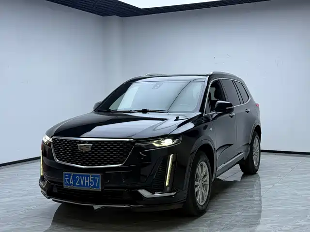 CADILLAC XT6