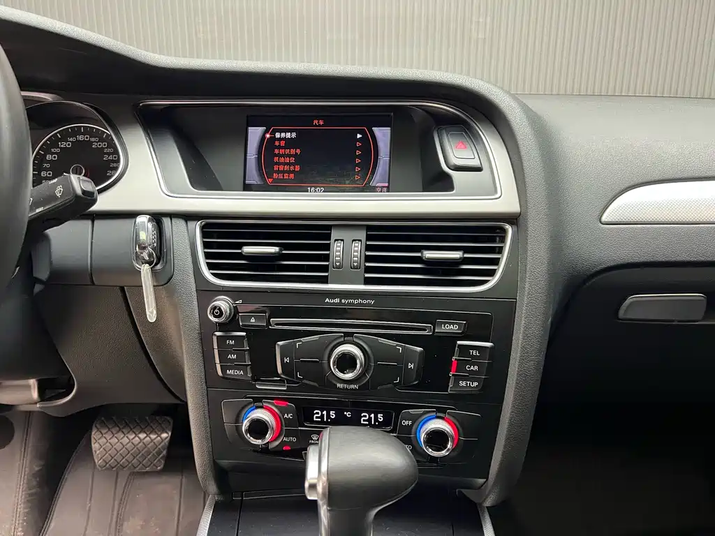Audi A4L — миниатюра 8