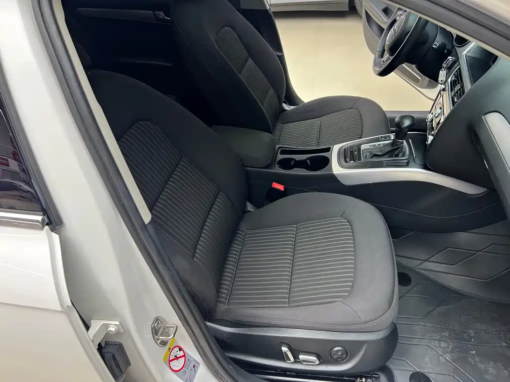 Audi A4L — миниатюра 14