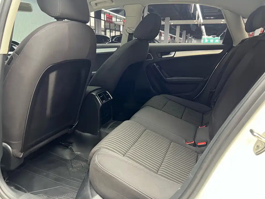 Audi A4L — миниатюра 16