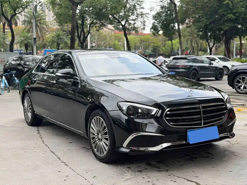 Mercedes-Benz E-Class — миниатюра 3