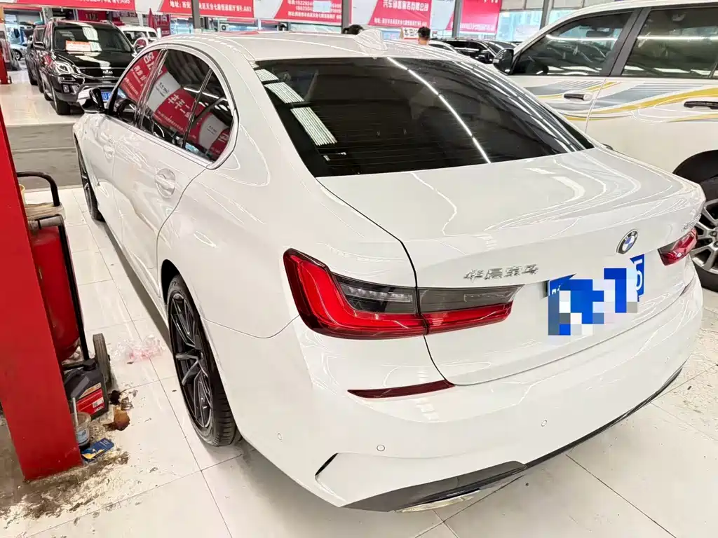 BMW 3 Series — миниатюра 3