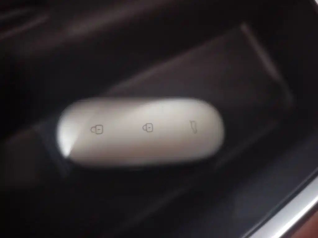 Li Auto Li L8 — миниатюра 9