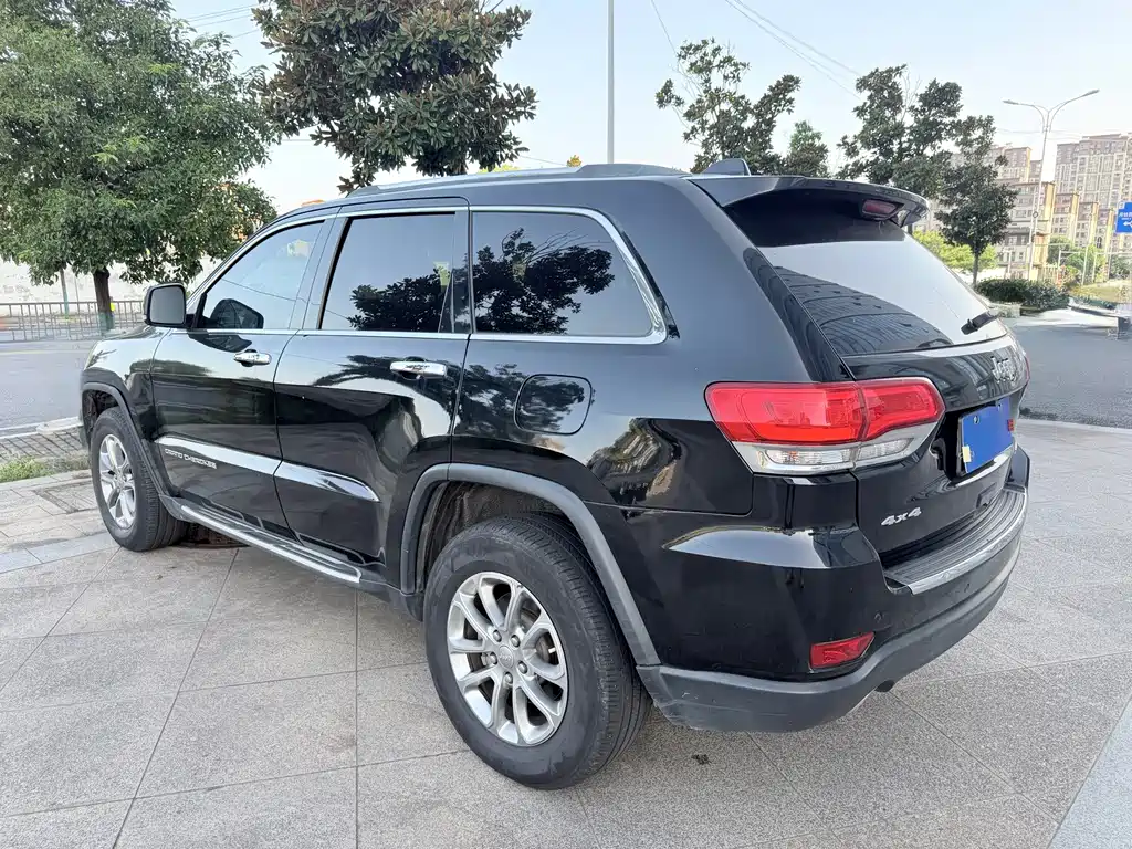 Jeep Grand Cherokee (Import) 3.0L Comfort Enjoy Navigation Edition, фото 6