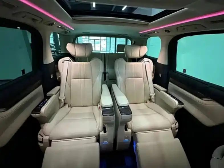Toyota Vellfire — миниатюра 2