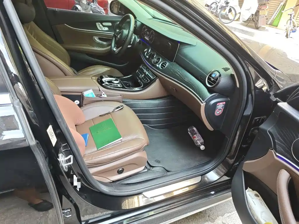 Mercedes-Benz E-Class — миниатюра 19