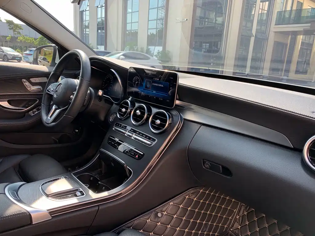 Mercedes-Benz C-Class — миниатюра 27