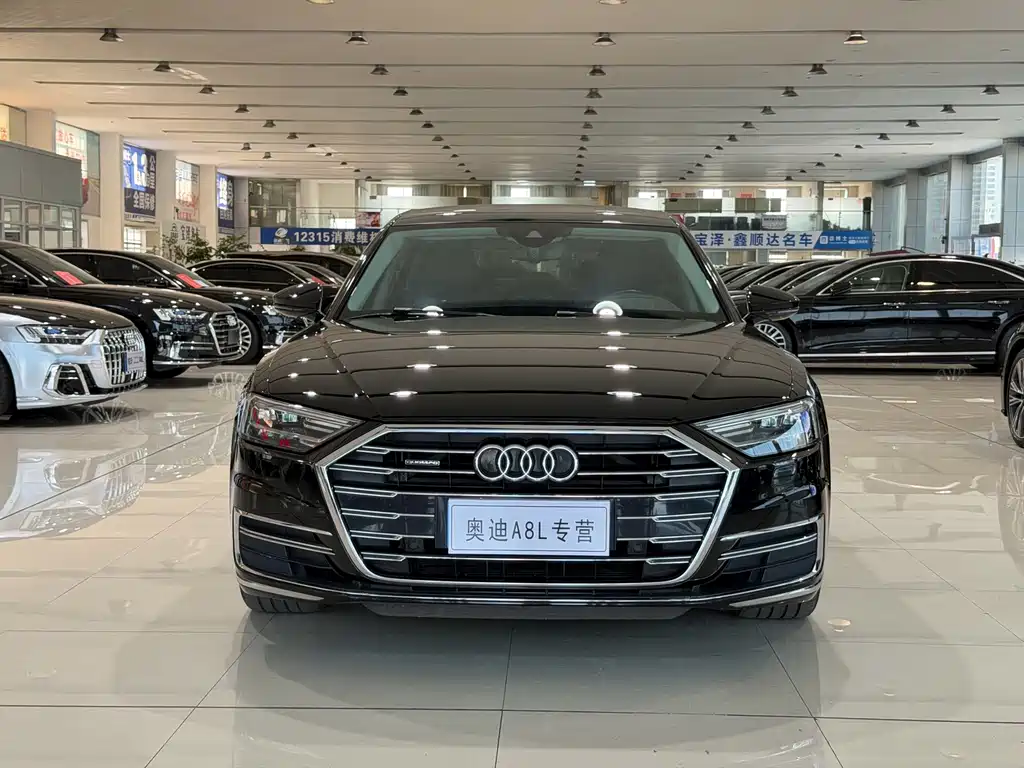 Audi A8 — миниатюра 2