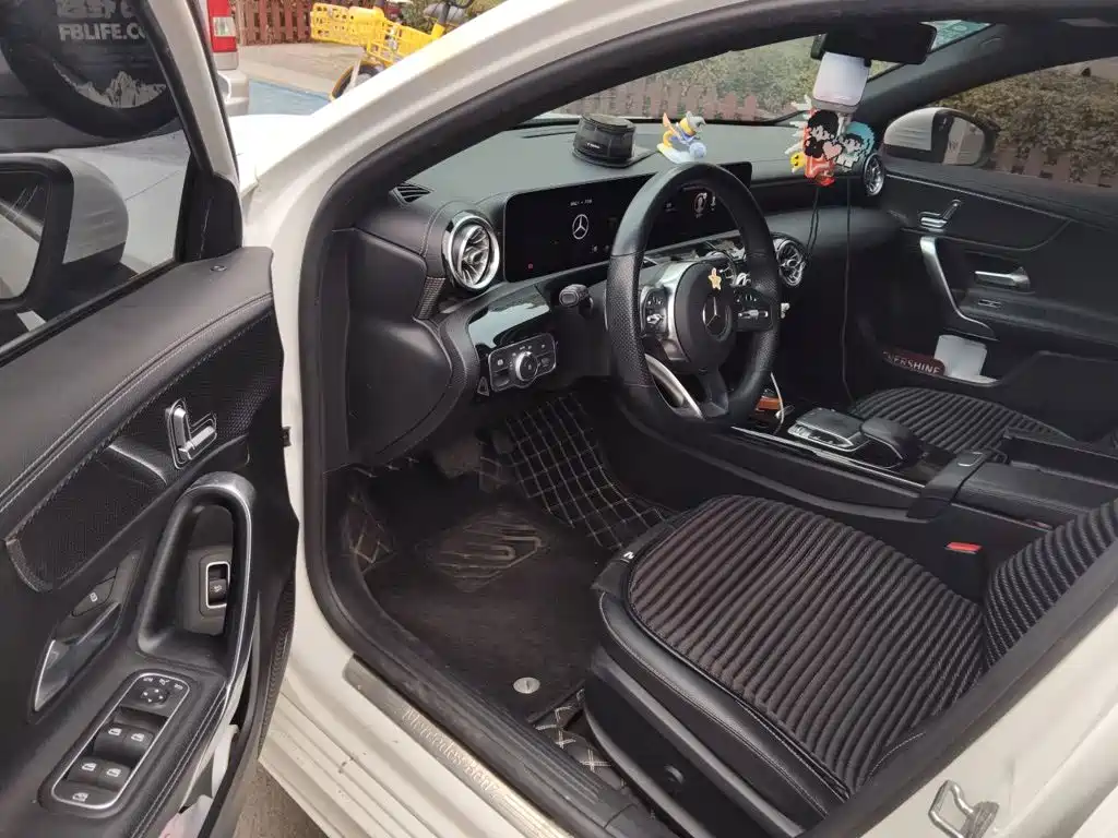 Mercedes-Benz A-Class — миниатюра 17